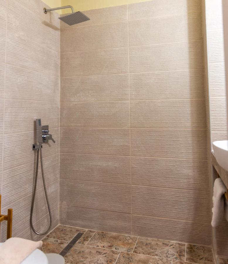 Old Port - 3min Walk To - Ac - Wifi Apartament *